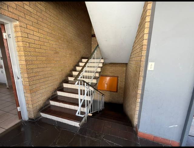 3 BEDROOM APARTMENT FOR SALE IN SUNNYSIDE